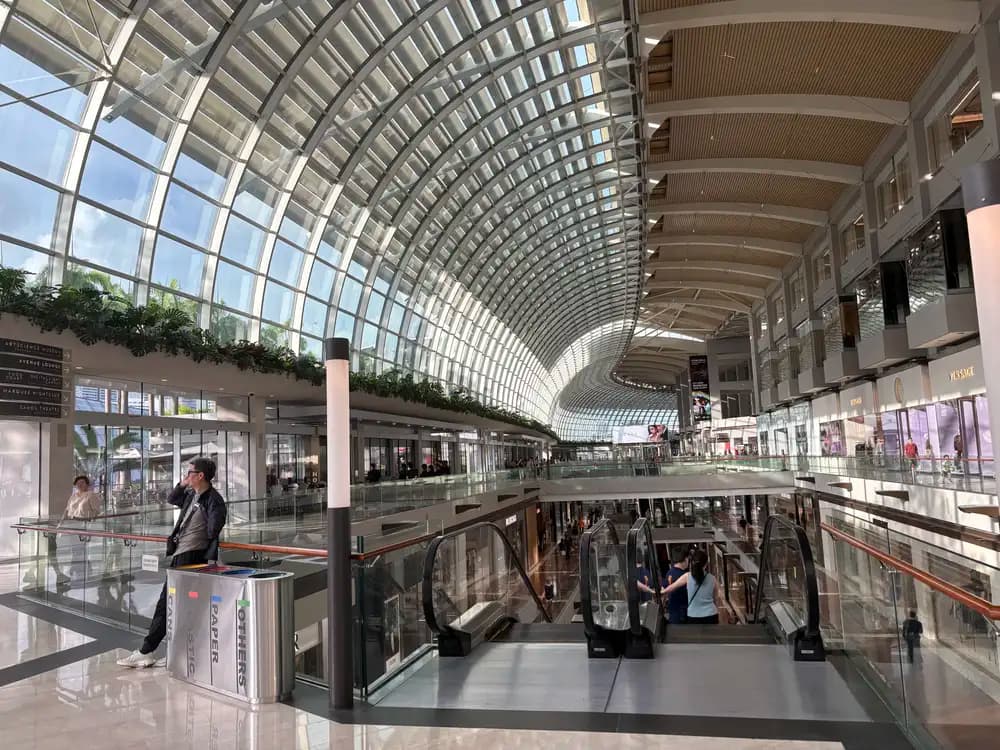 Modern Business Center